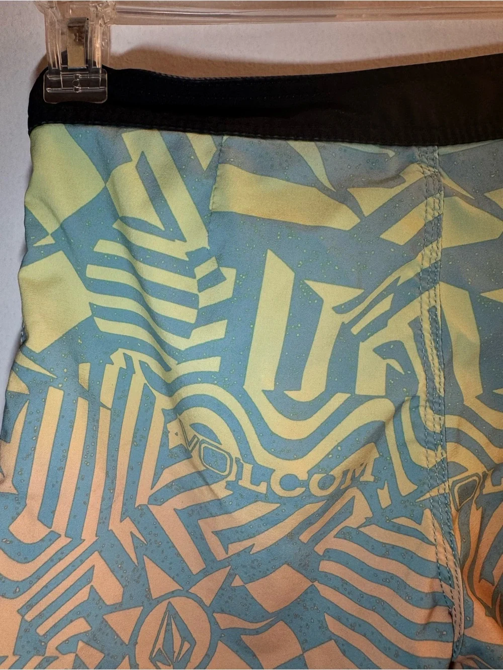 Volcom lightweight boys